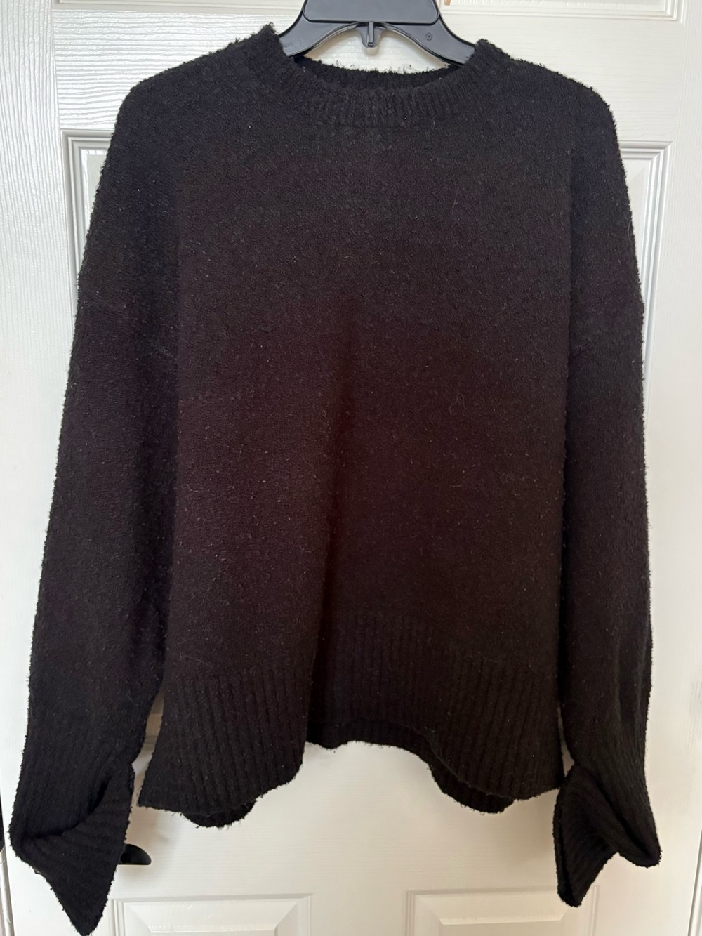 Cozy Black Women's Oversized Crewneck Sweater